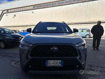 Toyota Corolla Cross 2.0H (197 CV) E-CVT Tren...