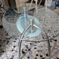  Tavolino moderno in vetro – 2 ripiani – come nuov
