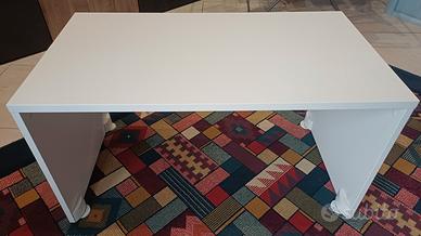 Tavolino scrivania Ikea