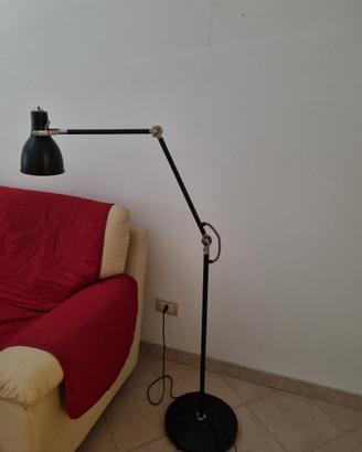 Lampada da terra Ikea design  industriale