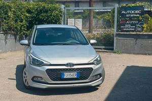 Hyundai i20 1.1 CRDi 12V 5 porte Blackline