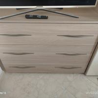 Set comò e due comodini 