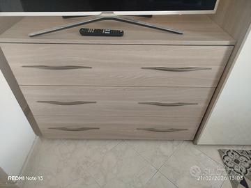 Set comò e due comodini 