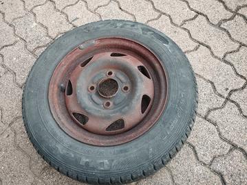 Gomme e cerchi R13 Fiesta usati