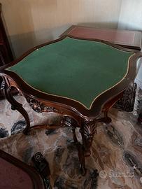 Tavolo da gioco antico