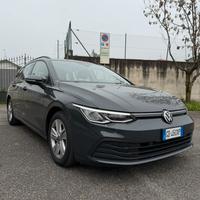 Volkswagen Golf VIII 1.5 TGI 130 CV Variant