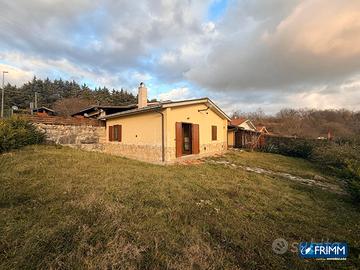 Vinchiaturo - Villetta schiera apri fila