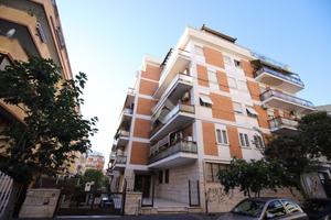 3 LOCALI A ROMA