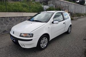 Fiat punto 1.2 Fire 8v