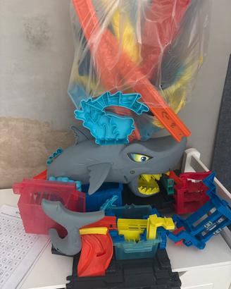 Hot Wheels City Autolavaggio Mega Squalo