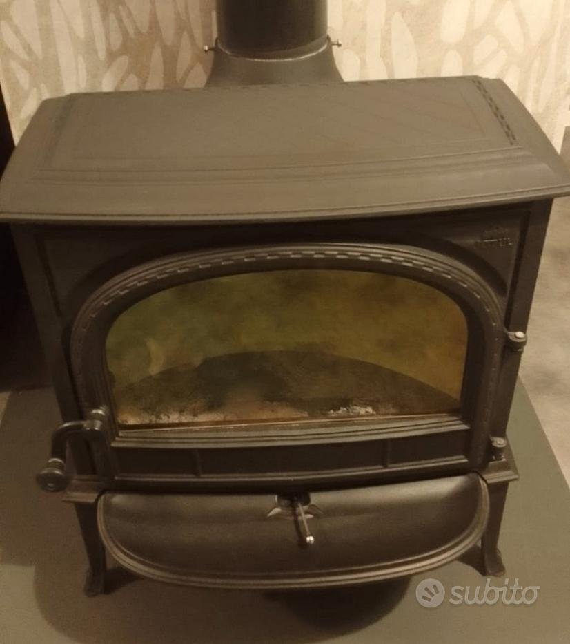 Stufa a legna Comfort Stove in ghisa - Arredamento e Casalinghi In vendita  a Vercelli