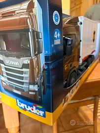 Gioco Bruder Camion Scania