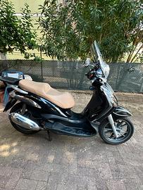 Piaggio Beverly 300 Tourer - Perfetto ed Accessori