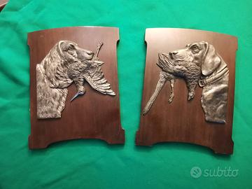 Pannelli in legno e peltro con cani da caccia