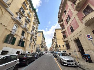 5 LOCALI A NAPOLI