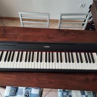 Yamaha np15 piaggero black