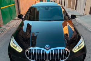 2022 BMW 118d M SPORT