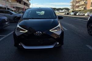 Toyota Aygo Connect 1.0 VVT-i 72 CV 5 porte x-play
