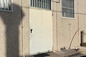 Locale uso magazzino/deposito