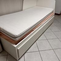Letto Flekke Ikea con due materassi