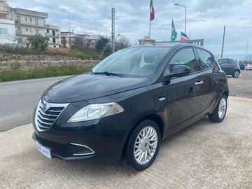 Lancia Ypsilon 1.2 69 CV 5 porte S&S Platinum