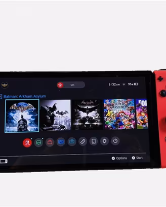 Nintendo Switch OLED con custodia per il trasporto