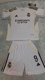 Completino da calcio Real Madrid