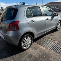 Toyota Yaris 1.0 5 porte Sol