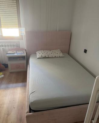 Letto singolo +comodino coordinato