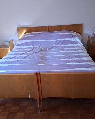 Camera effetto rovere  2 letti scrivania comodini