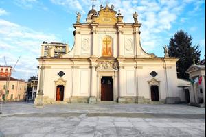 Locale commerciale in centro già a reddito