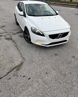 Volvo V40 Momentum Geartronic