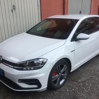 Volkswagen Golf R-line 1.5 TSI 150 CV