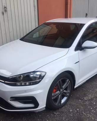 Volkswagen Golf R-line 1.5 TSI 150 CV