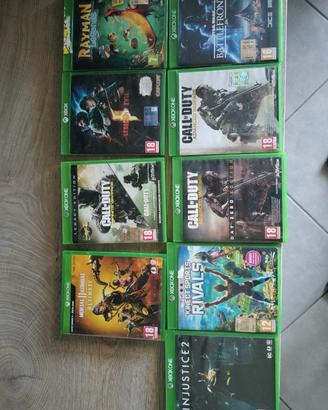 Xbox One completa di kinect