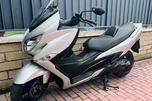 Suzuki burgman 400 2023