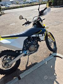 Husqvarna 701 enduro km 3800