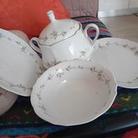 servizio antico di porcellana