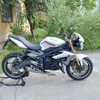Triumph street triple 675