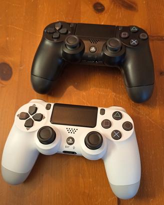 controller PS4 usati bianco e nero