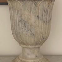 Vaso antico pregiato in marmo