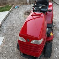 Trattorino tagliaerba toro