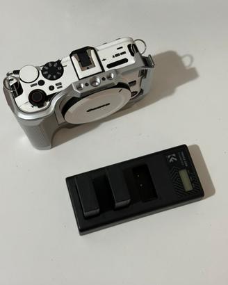 Canon eos r50v + accessori