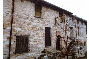 Rustico Porzione di Un Casolare in Pietra