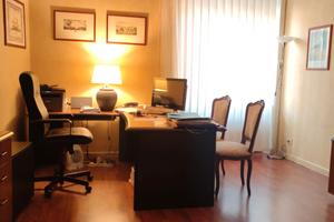 Studio Legale affitta stanza/e con servizi