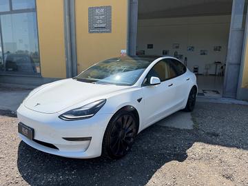 Tesla Model 3 Long Range AWD Performance