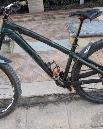 Dartmoor Hornet front enduro 27,5