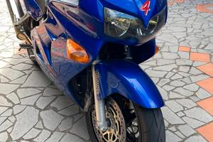 moto vfr 800