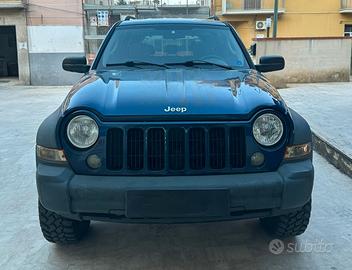 Jeep Cherokee 2.8 CRD 163 CV CAMBIO MANUALE
