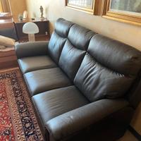 Divano nuovo in pelle